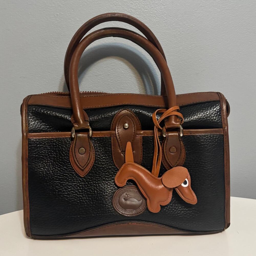 Dachshund Bag Charm Keychain Faux Leather Dog Mom Y2K Cottagecore Caramel NWT - Picture 5 of 9